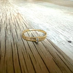Solid 14K gold and Diamond ring